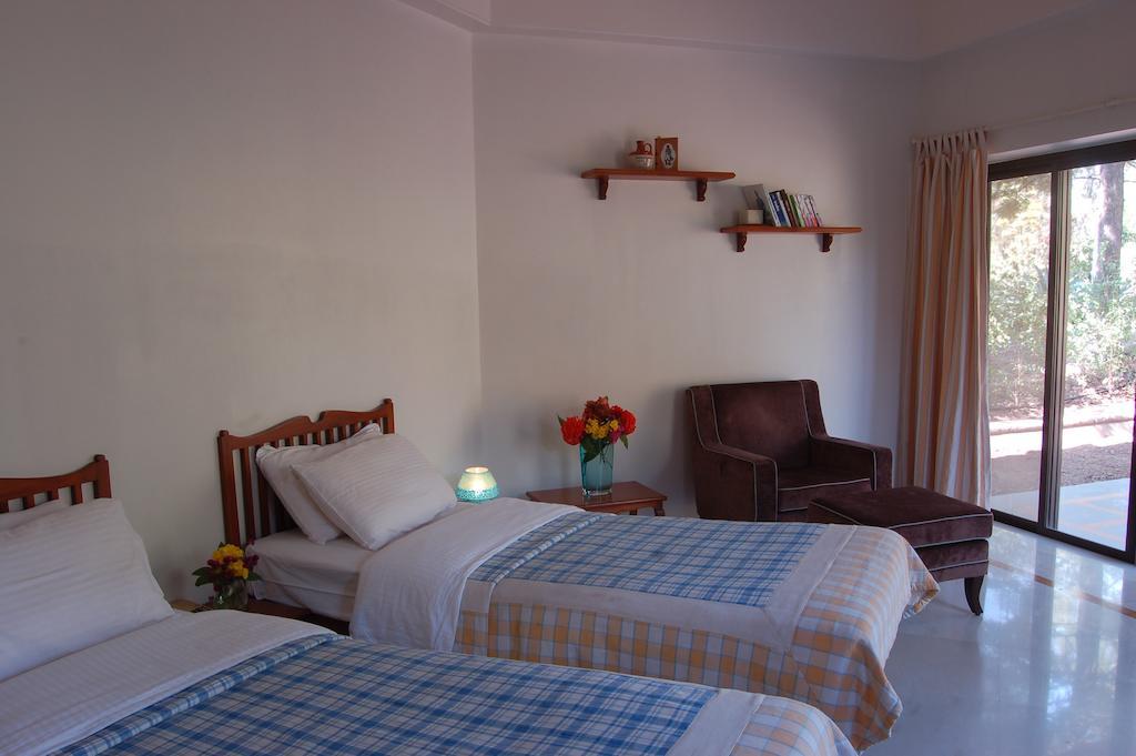 The Meadows Resort And Spa Аурангабад Номер фото