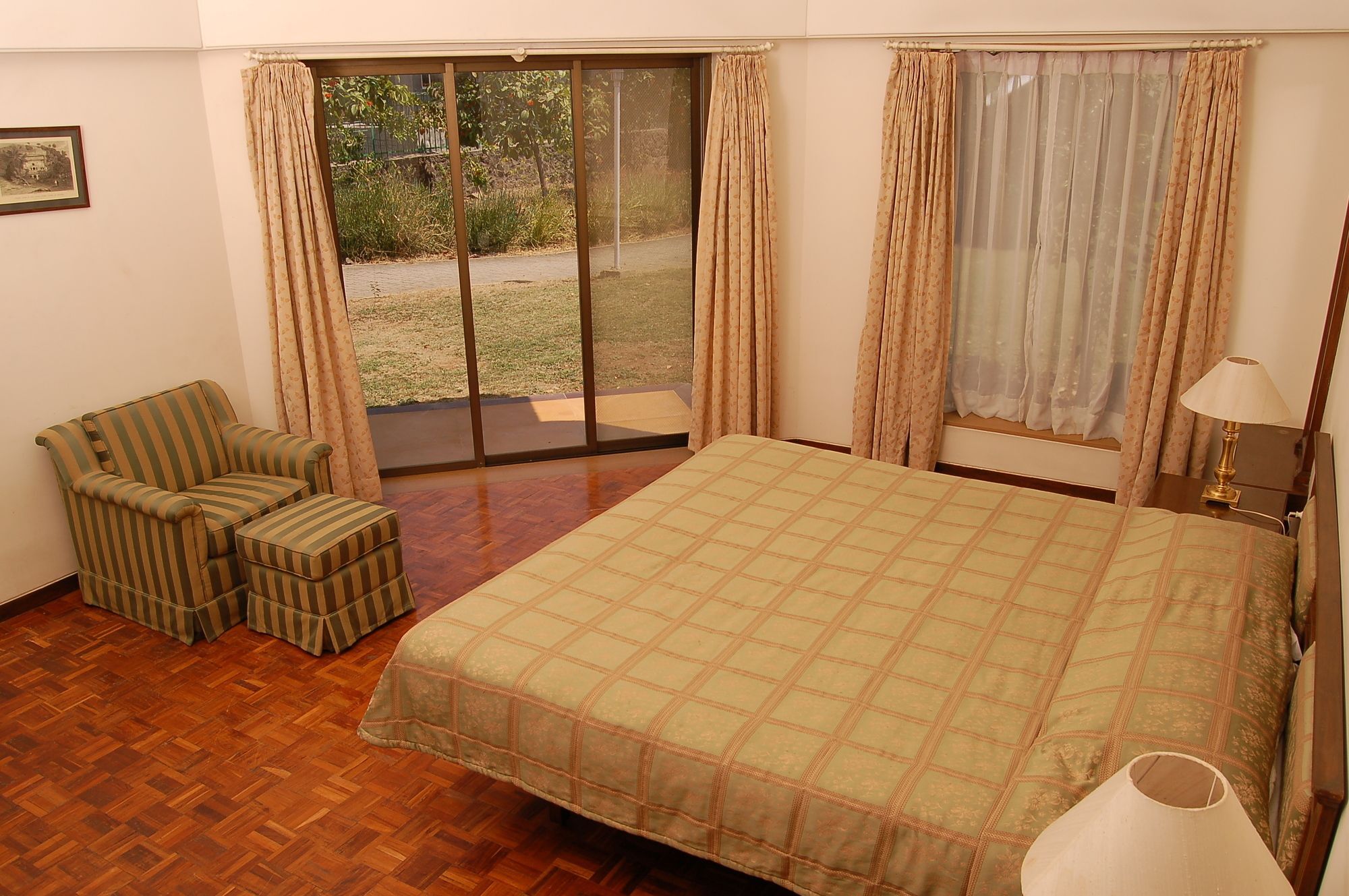 The Meadows Resort And Spa Аурангабад Номер фото